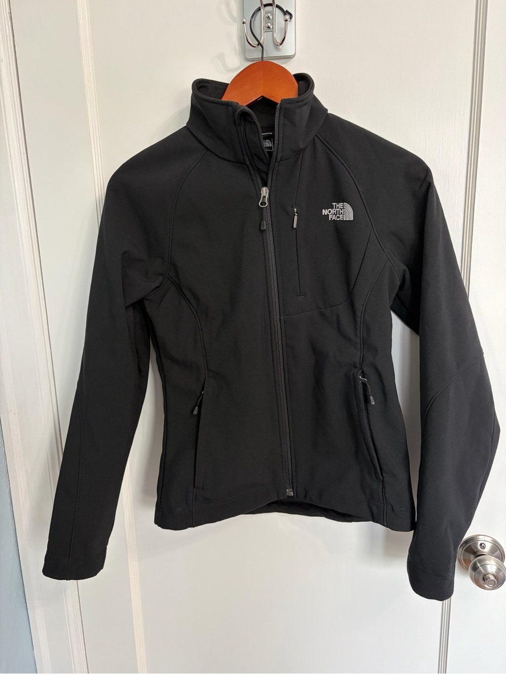 The North Face Apex Bionic Women's XS Black Softshell Jacket Full Zip